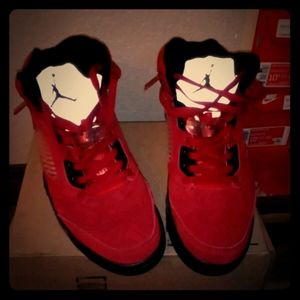 2009 Jordan 5's "raging bull"